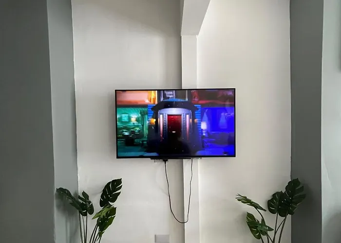 Apartment Hideout - Centre & Free Parking